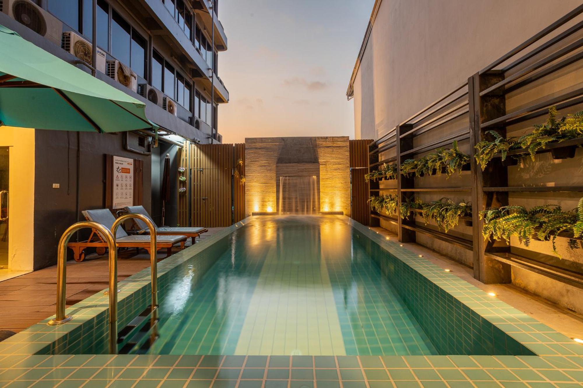 Recenta Style Phuket Town Hotel Exterior photo