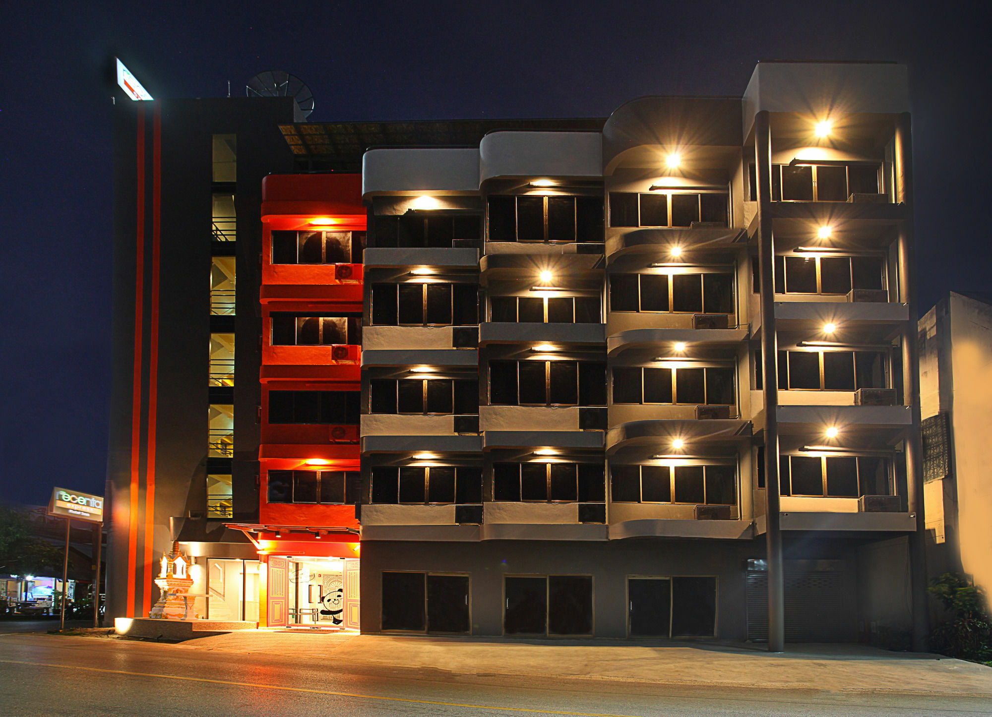 Recenta Style Phuket Town Hotel Exterior photo